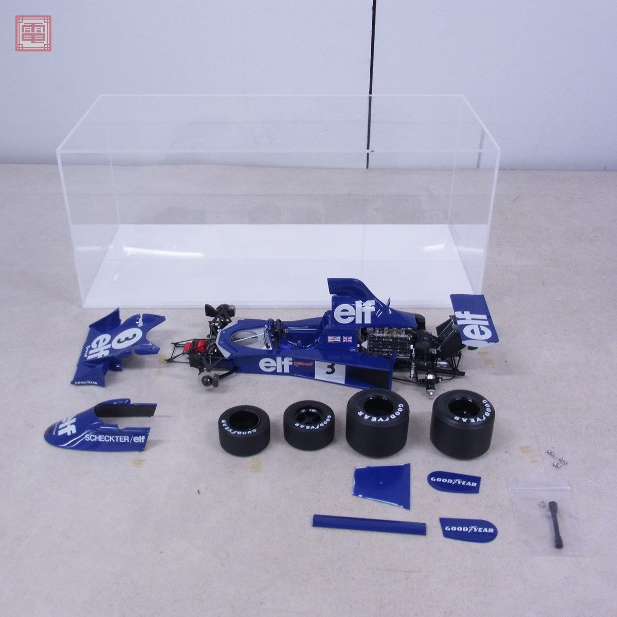 製作品 メーカー不明 一部組立済 1/12 タイレル P34 #3 ティレル Tyrrell ケース付 破損有 ジャンク【FD_画像1