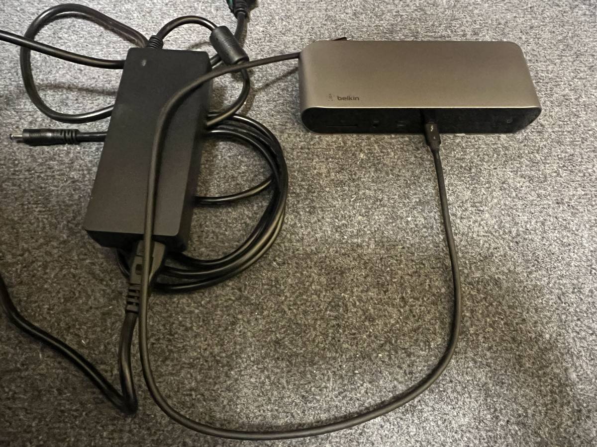 Belkin CONNECT Pro 12-in-1 Thunderbolt 4 Dock ドッキングステーション　中古美品　【VGP 2022受賞】_電源コードと本体を送付させてもらいます。