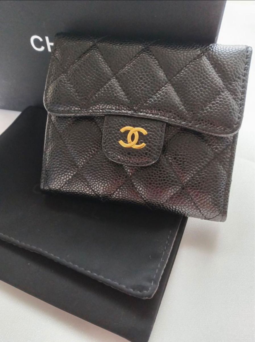 CHANEL キャビアスキン 三つ折り財布|Yahoo!フリマ(旧PayPay CHANEL キャビアスキン 三つ折り財布|Yahoo!フリマ(旧PayPay