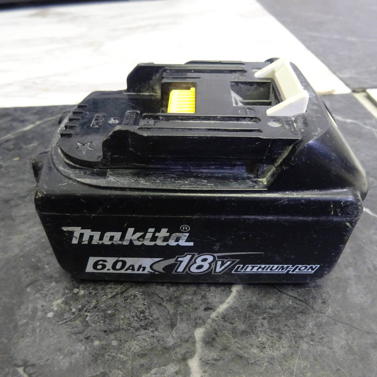 ◇makita | マキタ　インパクト　ドライバー TD171D 急速充電器　DC18RF ケース付き_画像8
