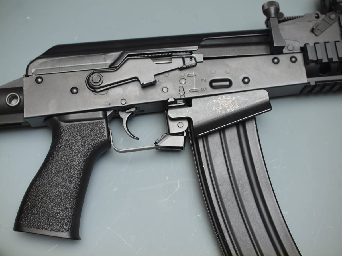 LCT TK-104 NV 海外製電動ガン　18歳以上用_画像4