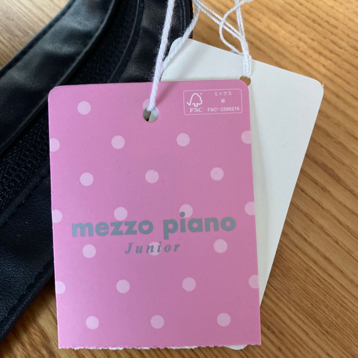 未使用 ボディバッグ 黒 メゾピアノ mezzo piano リュック_画像2