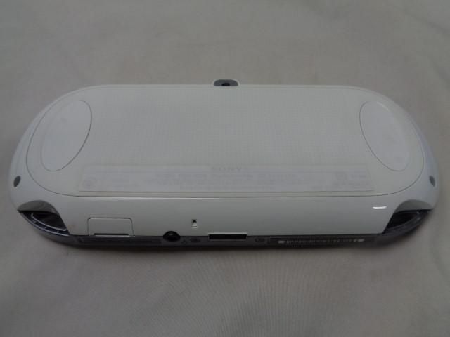 【同梱可】中古品 ゲーム PS Vita 本体 PCH-1000 ホワイト 動作品 初期化済み ケーブル付き_画像3