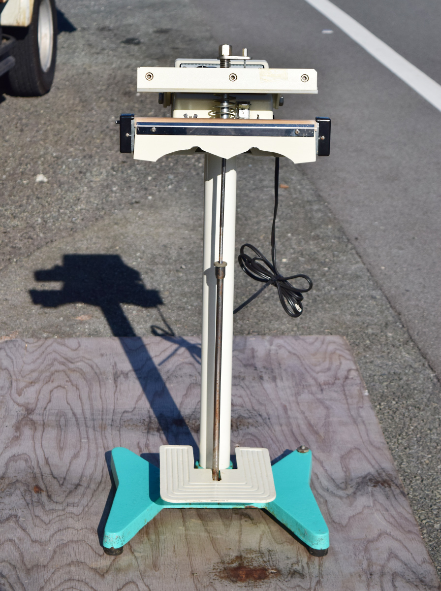 お買い得モデル ☆石崎電機/ISHIZAKI☆脚踏式スタンドシーラー お買い得モデル ☆石崎電機/ISHIZAKI☆脚踏式スタンドシーラー