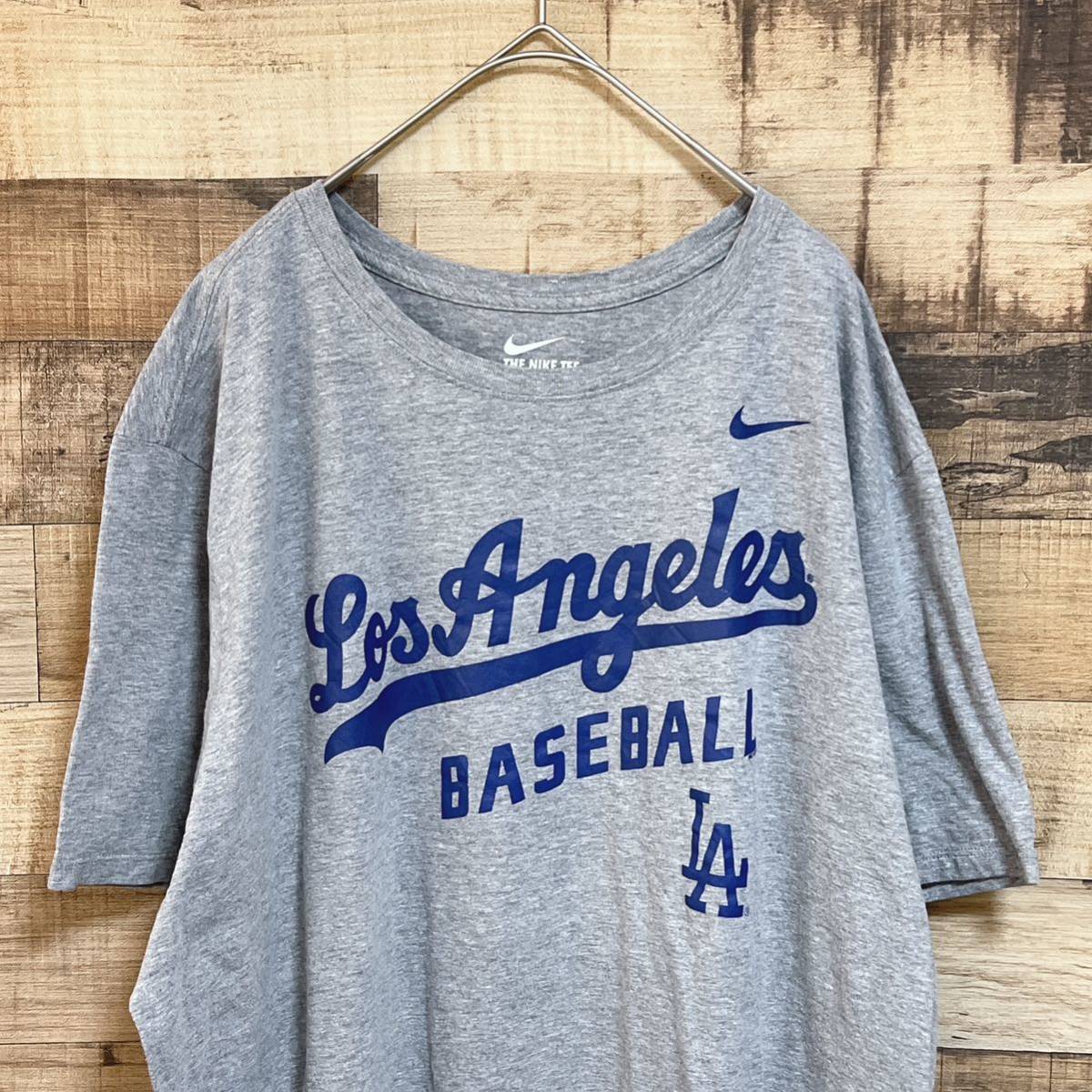 NIKEナイキ　半袖Tシャツ　MLB ロサンゼルス・ドジャース ロゴプリント　ビッグサイズXXL オーバーサイズ_画像1