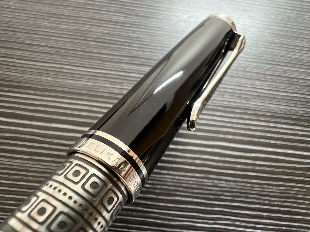 ペリカン M910 トレド・ブラック 万年筆 EF 極細字 特別生産品 ペリカン M910 トレド・ブラック 万年筆 EF 極細字 特別生産品