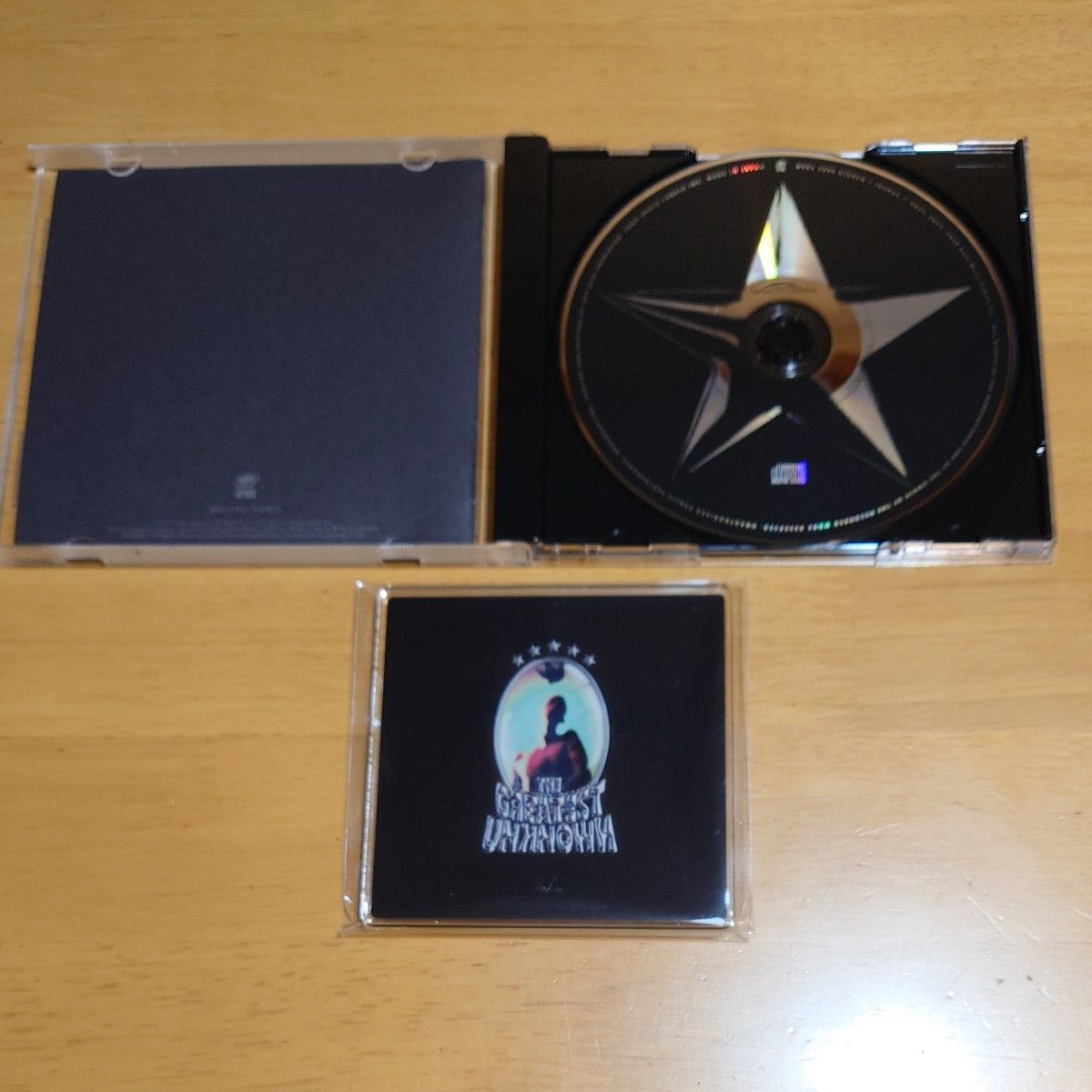 通常盤 King Gnu CD/THE GREATEST UNKNOWN 中古品　オリジナルアクリルスタンド付(新品)