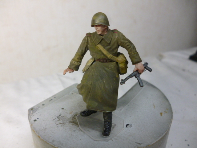 タミヤ1／３５ ロシア歩兵 完成品１５_画像6