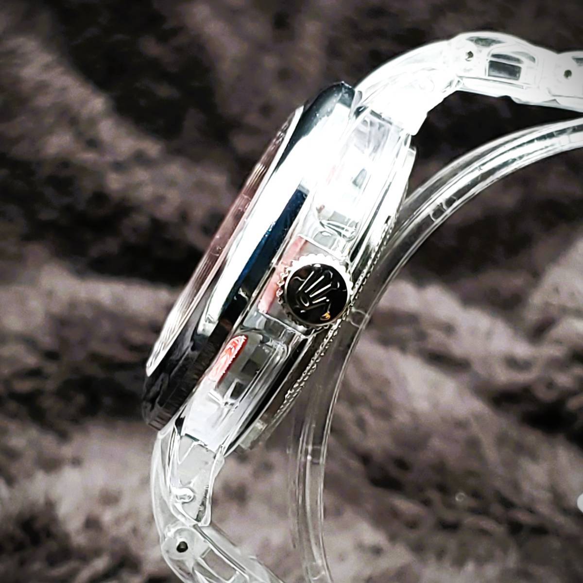 【本日特価】リラックス 王冠ロゴ OP31 腕時計 オールスターパーペチュアル カラー色は遊び心があり魅力的モデル コーラルレッド文字盤_画像4