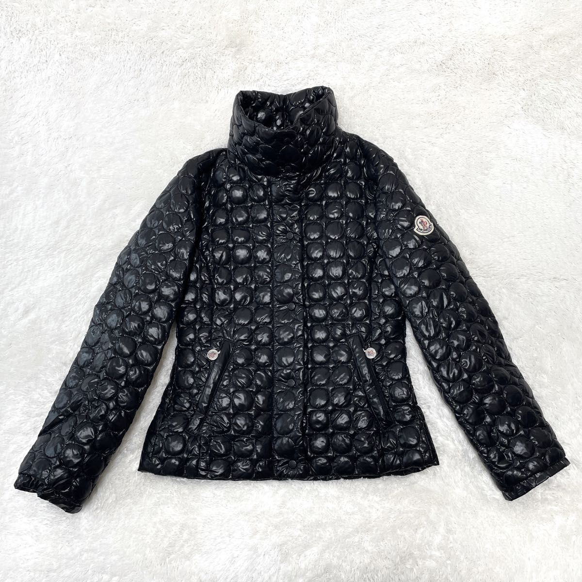 MONCLER ダウンジャケット キルティング エナメル ブラック MONCLER ダウンジャケット キルティング エナメル ブラック