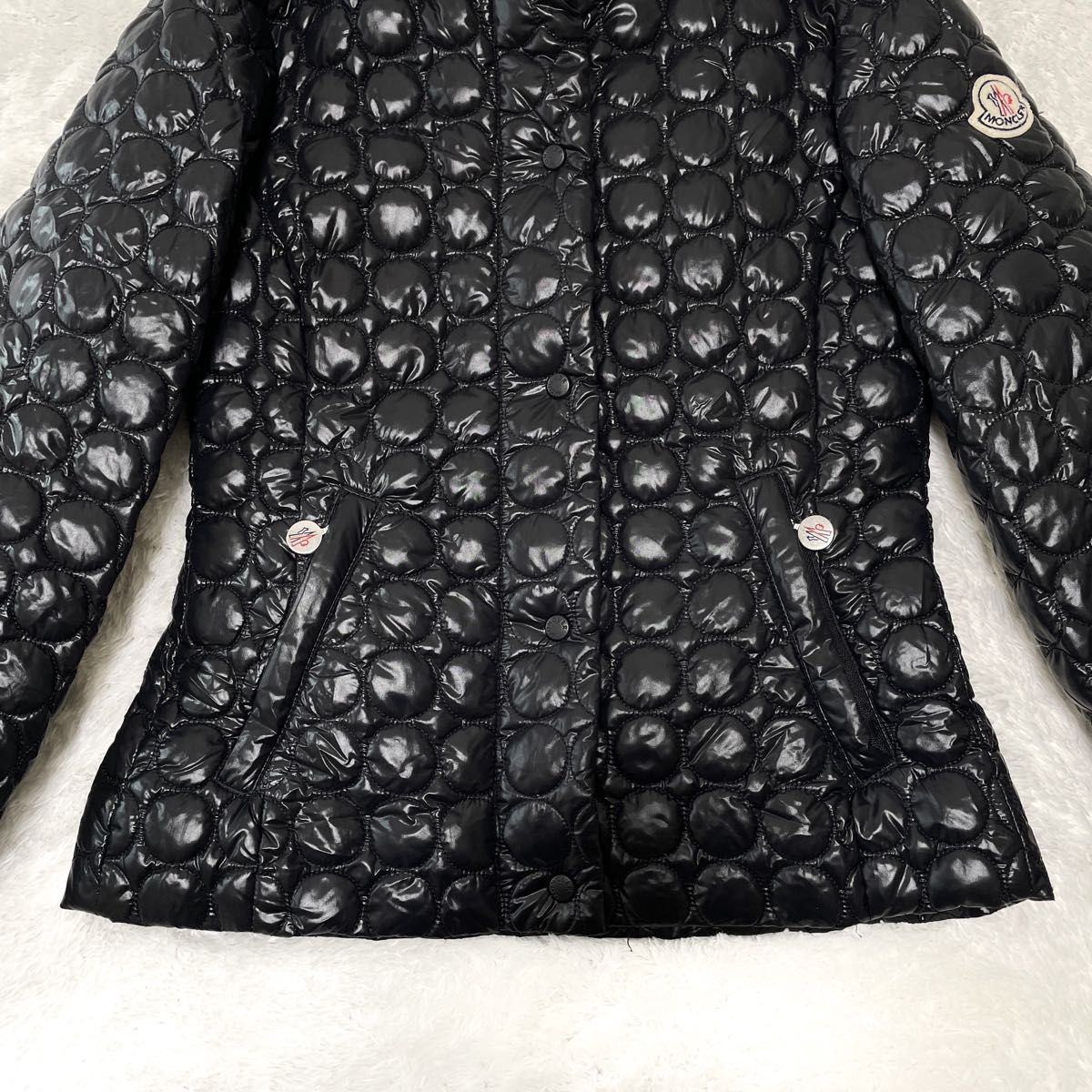 MONCLER ダウンジャケット キルティング エナメル ブラック MONCLER ダウンジャケット キルティング エナメル ブラック
