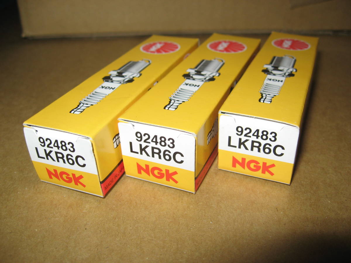 ３本セット LKR6C 新品未使用 NGK スパークプラグ 92483_画像1