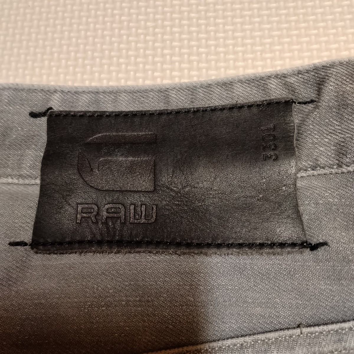 G-STAR RAW 3301 テーパード ジーンズ デニム ジーパン ボタンフライ ジースター ジースターロウ ジースターロゥ イタリア製 グレー 28