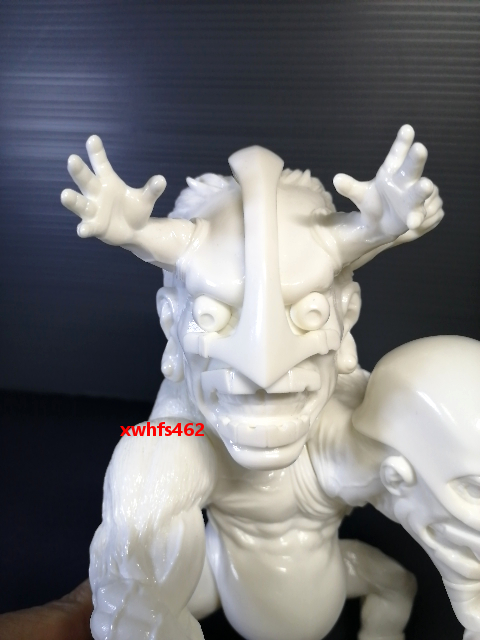 即決美品 STUDIO24 And1 組み立て済 ソフビキット 白 COMPLEX 即決美品 STUDIO24 And1 組み立て済 ソフビキット 白 COMPLEX