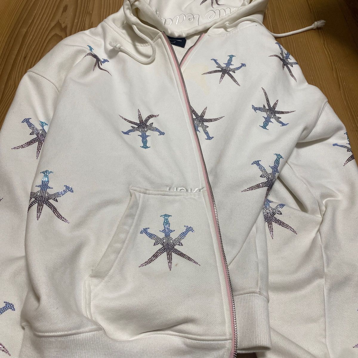 白unknownパーカー希少品 多少の値下げ可能です|Yahoo!フリマ 白unknownパーカー希少品 多少の値下げ可能です|Yahoo!フリマ