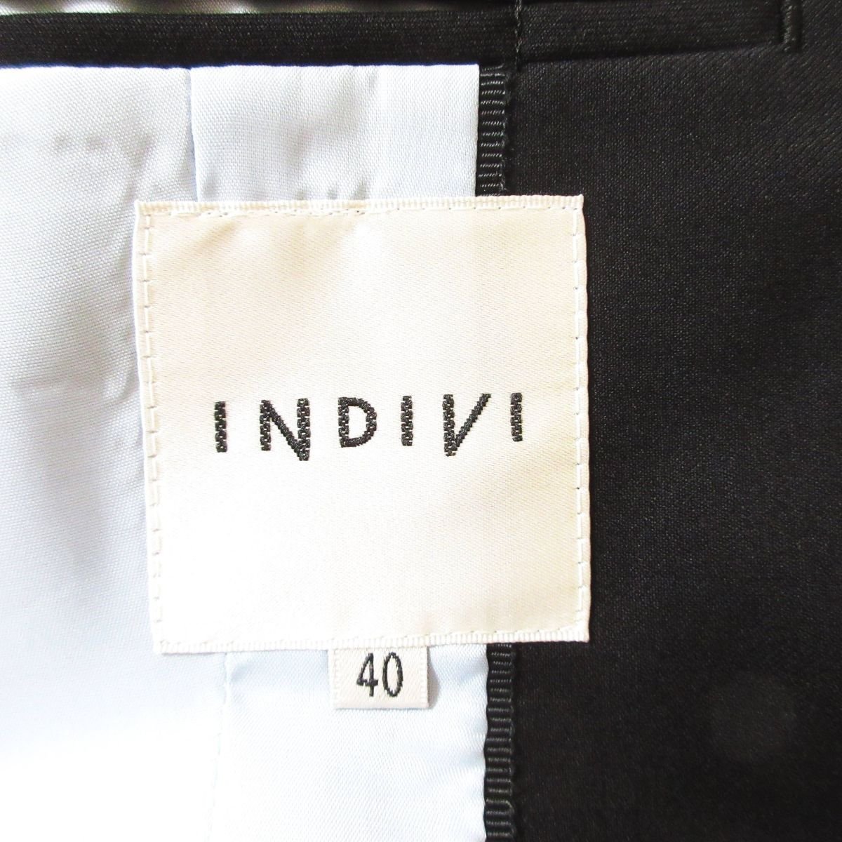 未使用 INDIVI インディヴィ ストレッチ 1B テーラードジャケット×ひざ丈スカート シングルスーツ セットアップ サイズ40 ブラック_画像4