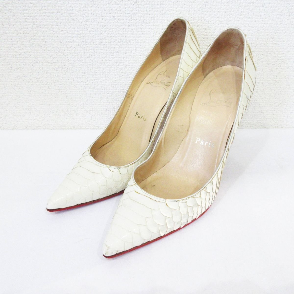 良品 Christian Louboutin クリスチャンルブタン パイソンレザー ポインテッドトゥ ピンヒール パンプス サイズ35 1/2 約22.5cm ホワイト_画像1