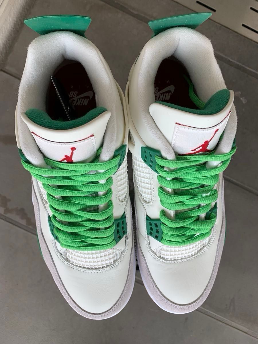 Nike SB × Air Jordan 4 Nike SB × Air Jordan 4