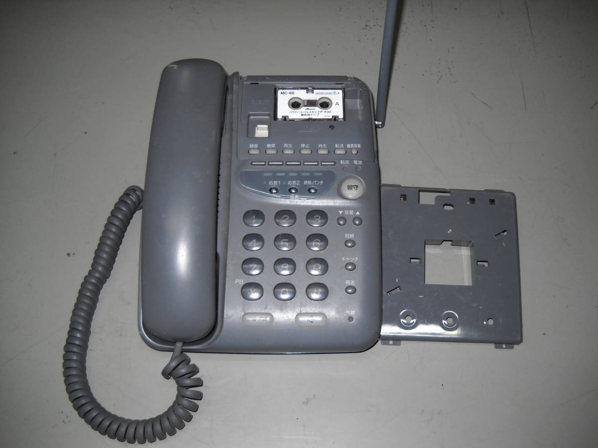 日本電信電話㏍　ワイアレス留守番電話機　CP-R50　DC10V　420ma　動作未確認　カバー無し_画像1
