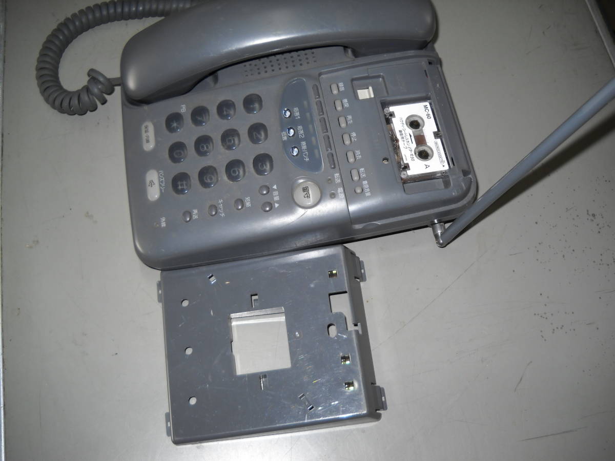 日本電信電話㏍　ワイアレス留守番電話機　CP-R50　DC10V　420ma　動作未確認　カバー無し_画像4