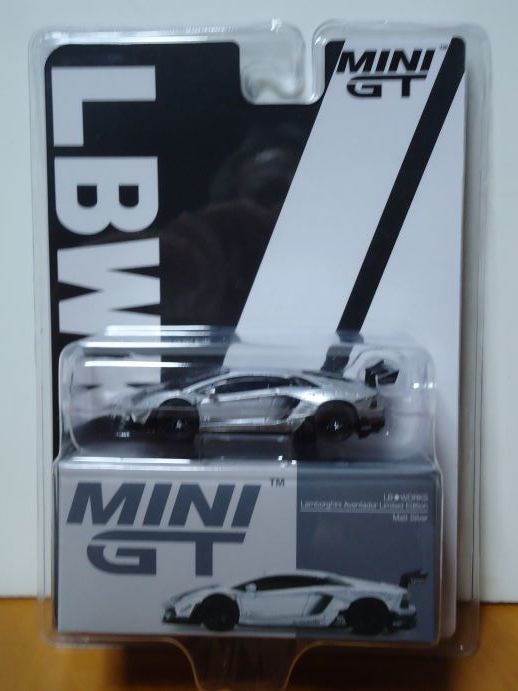 ★MINI GT 1/64　LB-WORKS 　ランボルギーニ アヴェンタドール リミテッドエディション　　マット シルバー　未開封★_画像1