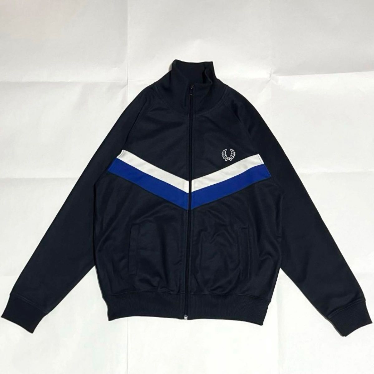 【希少】FRED PERRY　フレッドペリー　トラックジャケット　月桂樹ロゴ　ユニセックス　80s　VINTAGE　J5342