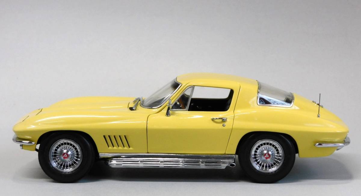  exoto エグゾト 1/18 1964年式 C2型 シボレー コルベット スティングレイ 327 cu.in V8 インジェクション仕様 イエローの画像6