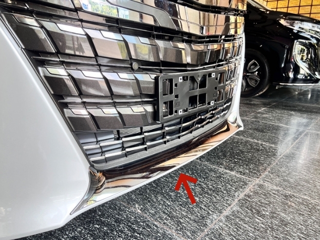 トヨタ アルファード ヴェルファイア 40系 メッキ フロントバンパーリップカバー　傷防止　ABS ALPHARD/VELLFIRE　2023年-　 _画像2