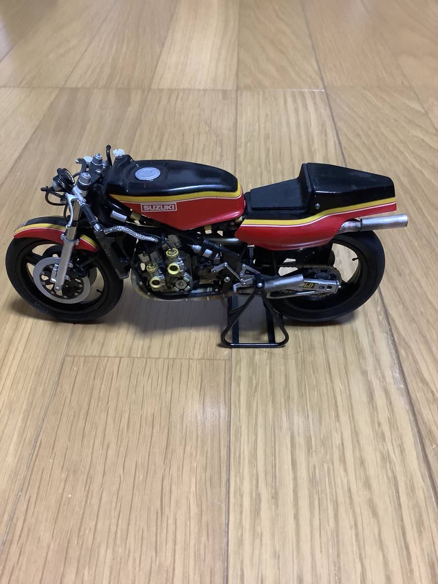 1／12 スズキ 1982 スズキRGB500 R、マモラ　バッチ_画像7