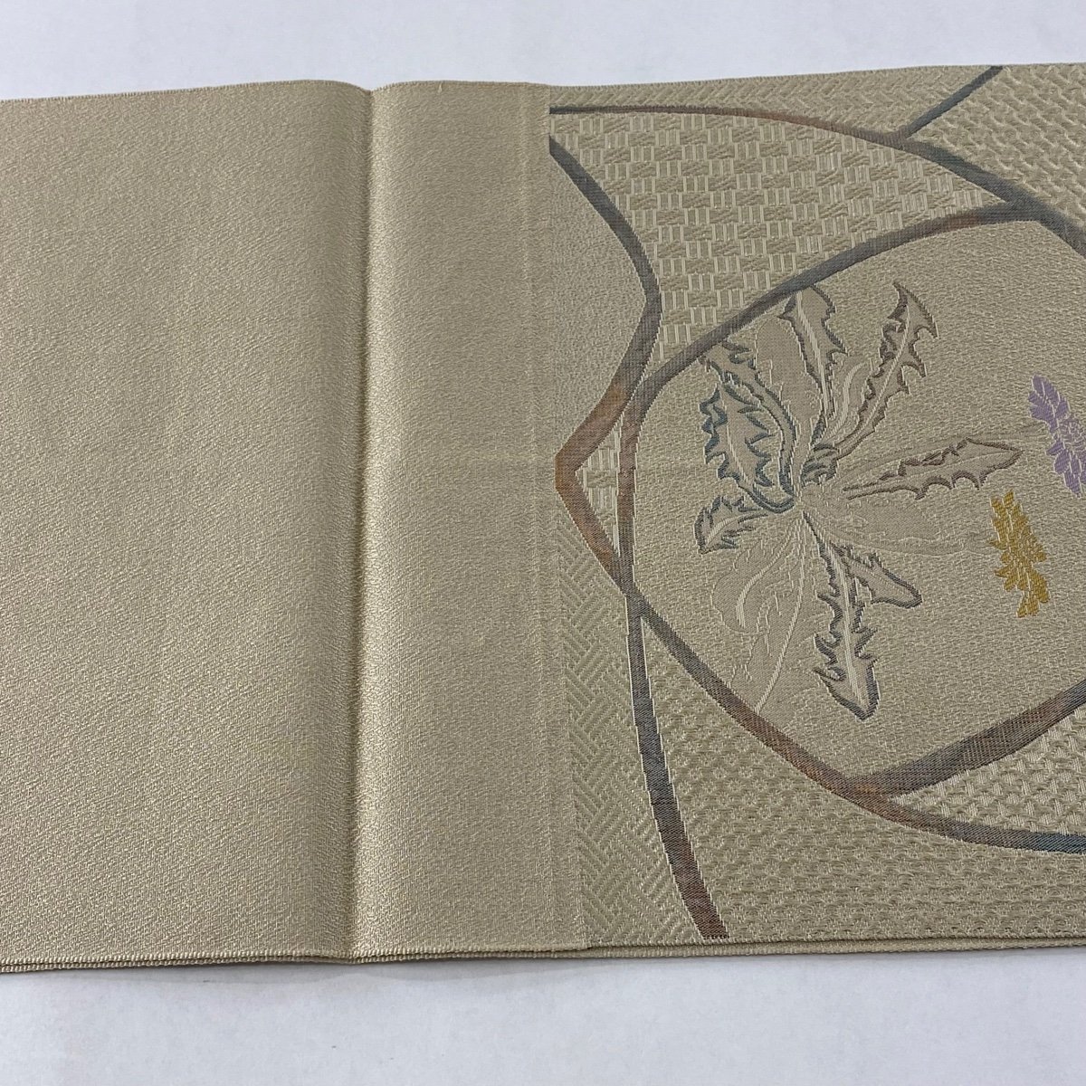 名古屋帯 美品 優品 たんぽぽ 枝花 箔 薄茶色 正絹 【中古】_バイセル 14118_3