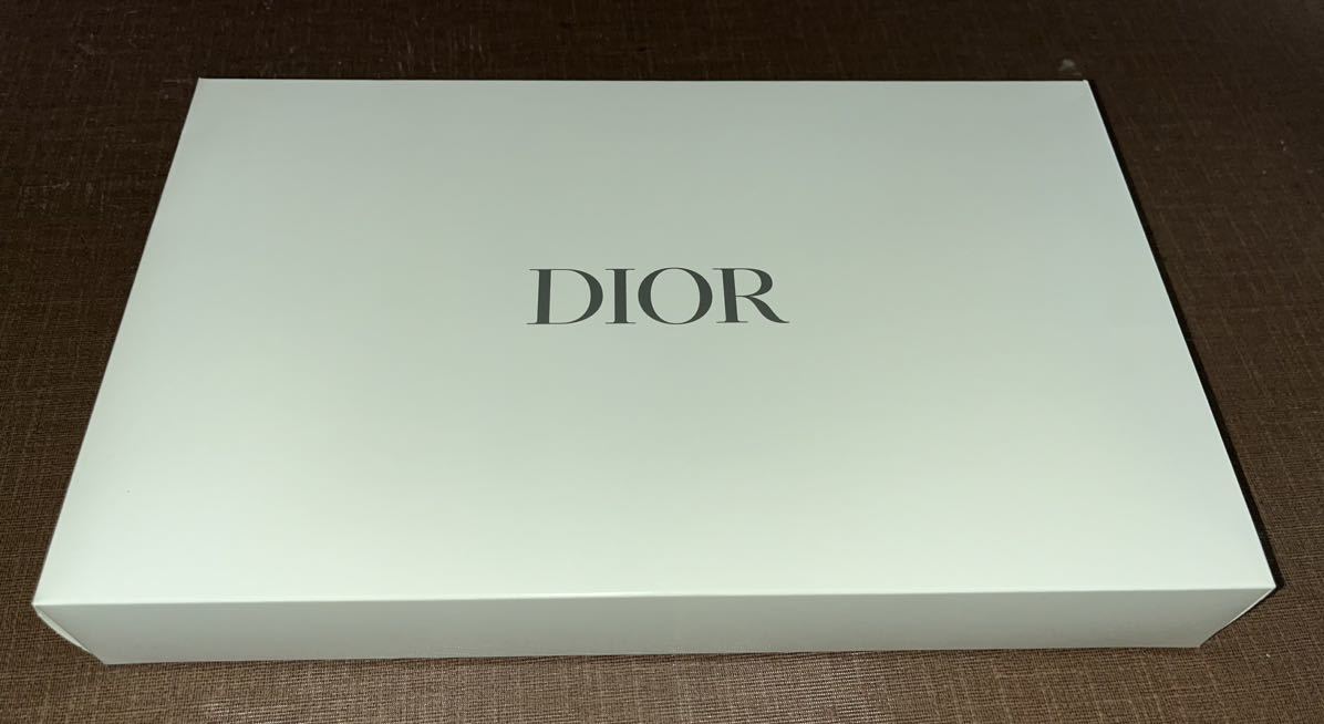 ディオール Dior ノベルティ ポーチ ベージュ系の画像6