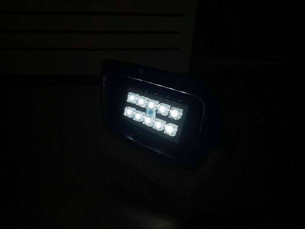 37-17タイプ専用 LEDナンバー灯球 新型プロフィア・レンジャー・デュトロ 17年モデル 高輝度LED 8.000mcd 10発使用 送料無料（定形外郵便）_点灯イメージ。