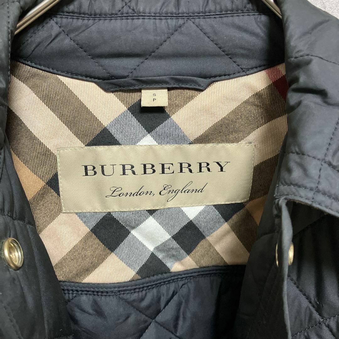 【1スタ】現行 定価12万 BURBERRY バーバリー ディテール ダイヤモンドキルティングジャケット ノバチェック ブラック 金ボタン_画像4