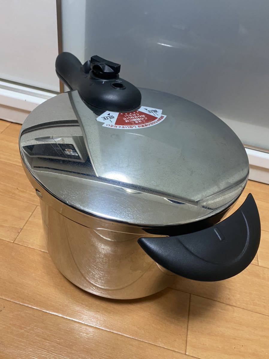 【USED】 パール金属 家庭用圧力鍋 H-5145 6.5L ステンレス 片手鍋 調理器具 SGマーク 簡単調理 圧力鍋 IH対応 100サイズ_画像3