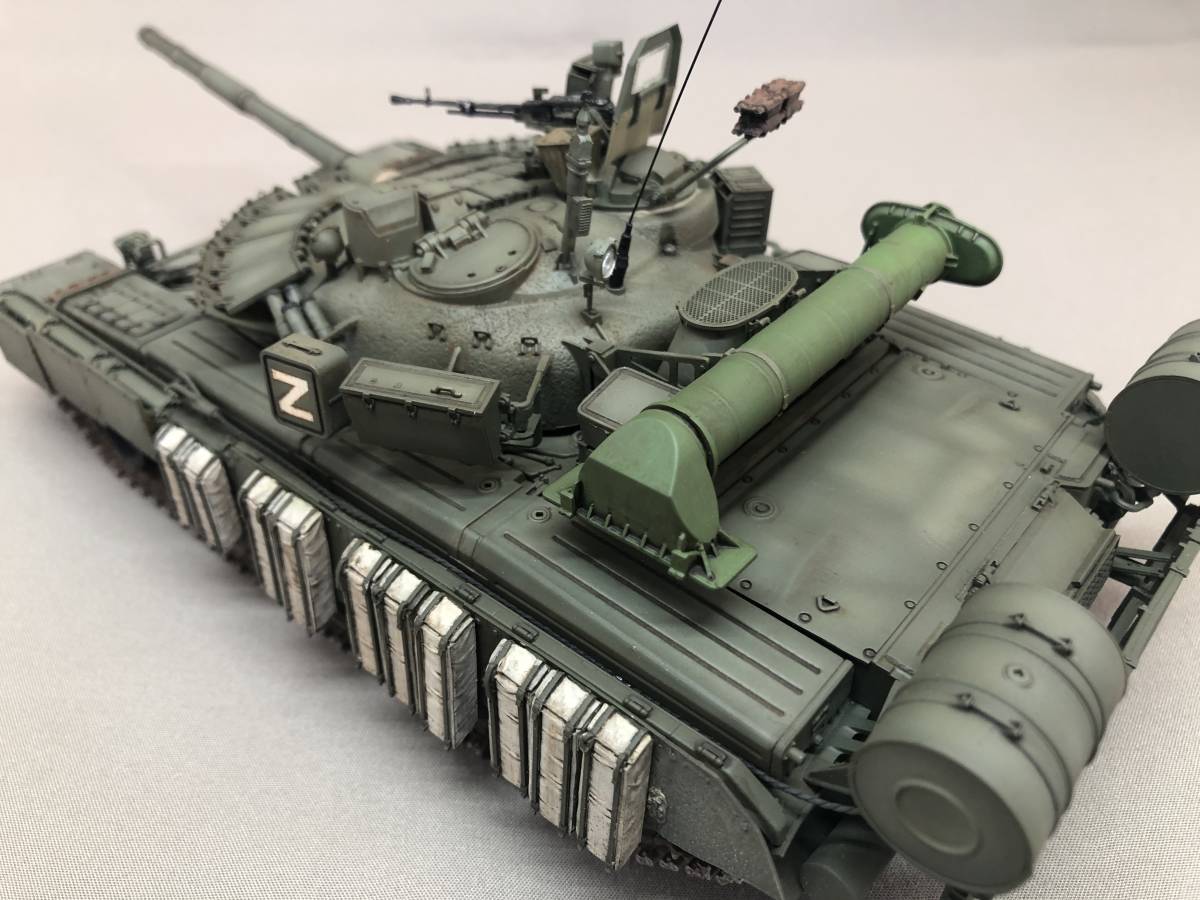 1/35 ソビエト Ｔ-80戦車 ＆ 戦闘員2名_画像3