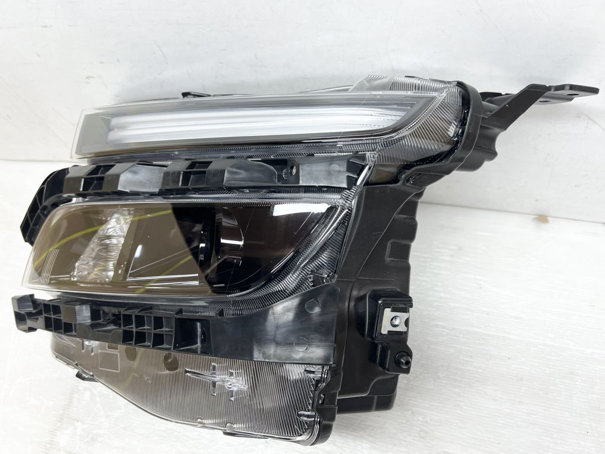 送料込 即決 ソリオバンディット MA37S 純正 LED 左 ヘッド 送料込 即決 ソリオバンディット MA37S 純正 LED 左 ヘッド
