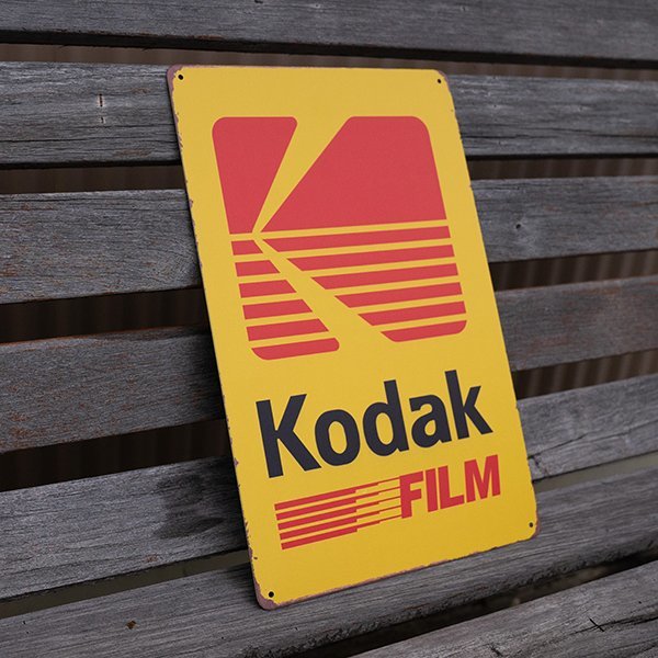 【ブリキ看板】コダック Kodak フィルム カメラ 看板 レトロ風 インテリア インテリア 店舗 カフェ 壁飾り　20cm×30㎝（送料無料）_画像1