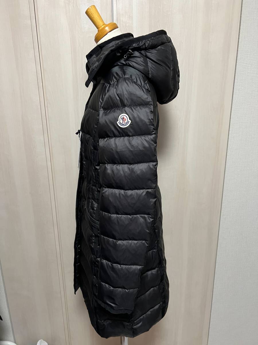 Lサイズ【未使用】MONCLER HERMINE エルミンヌ ダウンジャケット Lサイズ【未使用】MONCLER HERMINE エルミンヌ ダウンジャケット
