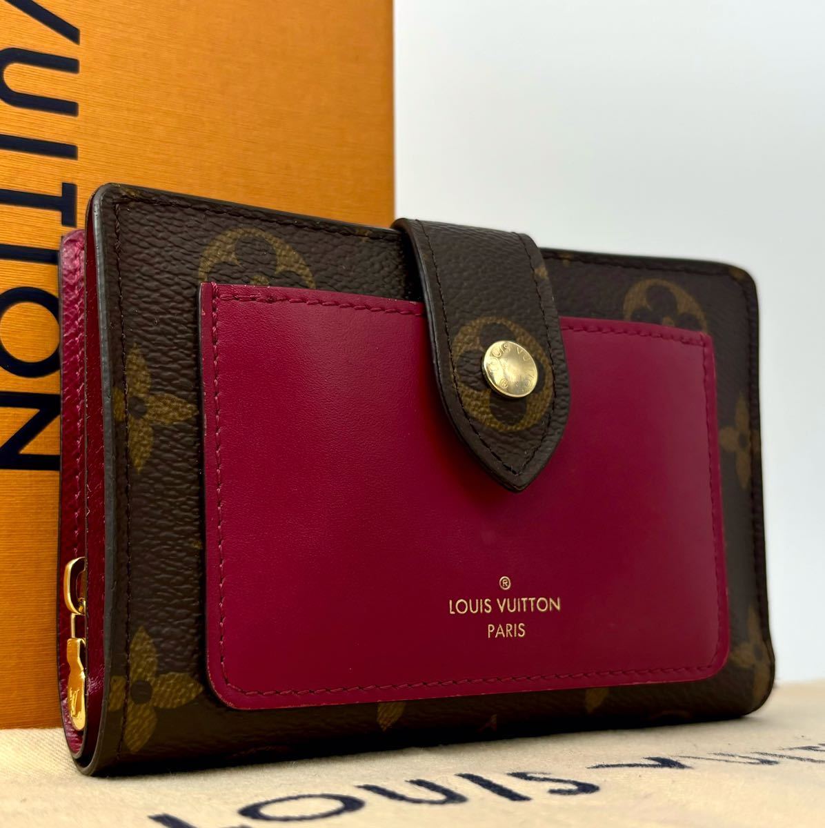 1円 【入手困難/極美品】Louis Vuitton ルイヴィトン ポルトフォイユ・ジュリエット モノグラム フューシャ 現行品 折り財布 M69433_画像1