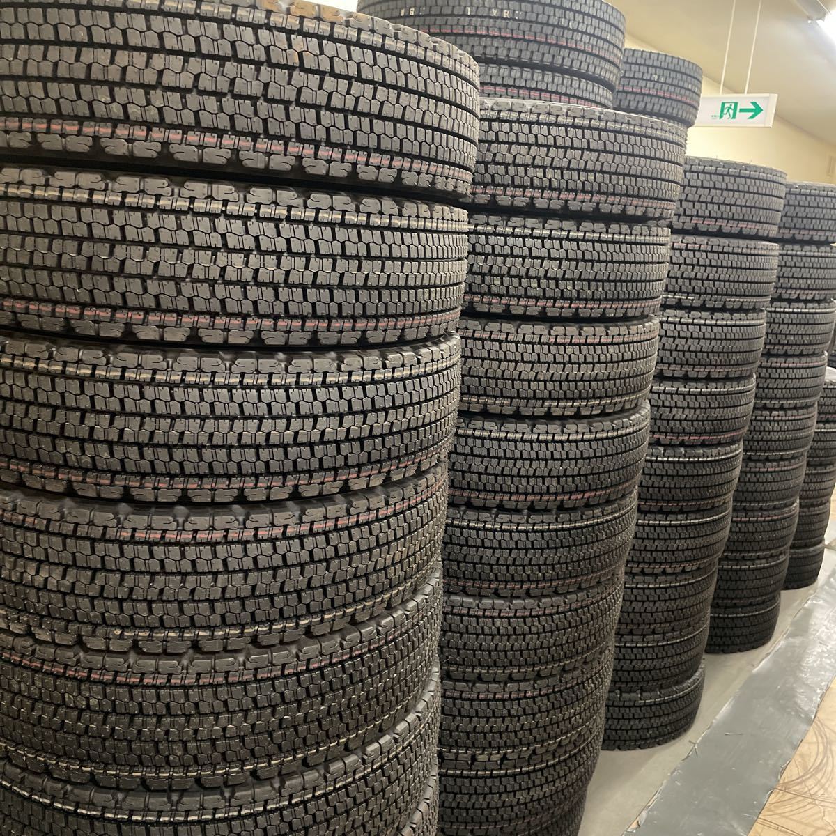 225/80R17.5 新品　ブリヂストン　2021年　 激安美品　12本セット：264000円