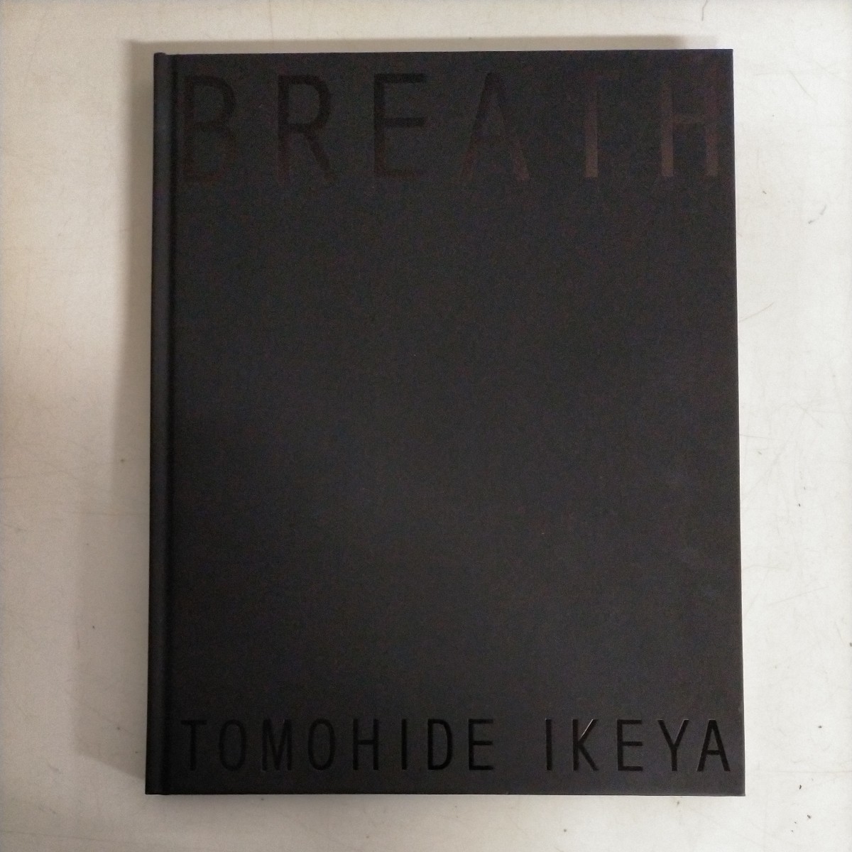 【500部限定/署名入】BREATH TOMOHIDE IKEYA 池谷友秀 写真集 2013 リブロアルテ●古本/表紙スレ少汚れ角縁傷み/本体微ヤケ/頁概良好/水中_画像1