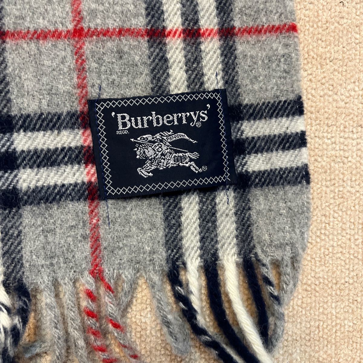 新品未使用　BURBERRY バーバリー ブランケット　64cm×100cm_画像3