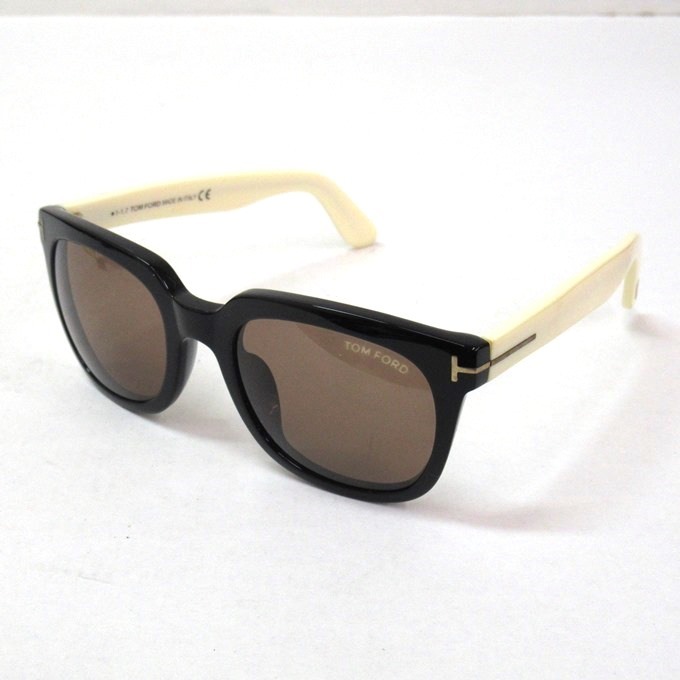 142U206☆TOM FORD トムフォード 2カラーフレーム ウェリントン 142U206☆TOM FORD トムフォード 2カラーフレーム ウェリントン