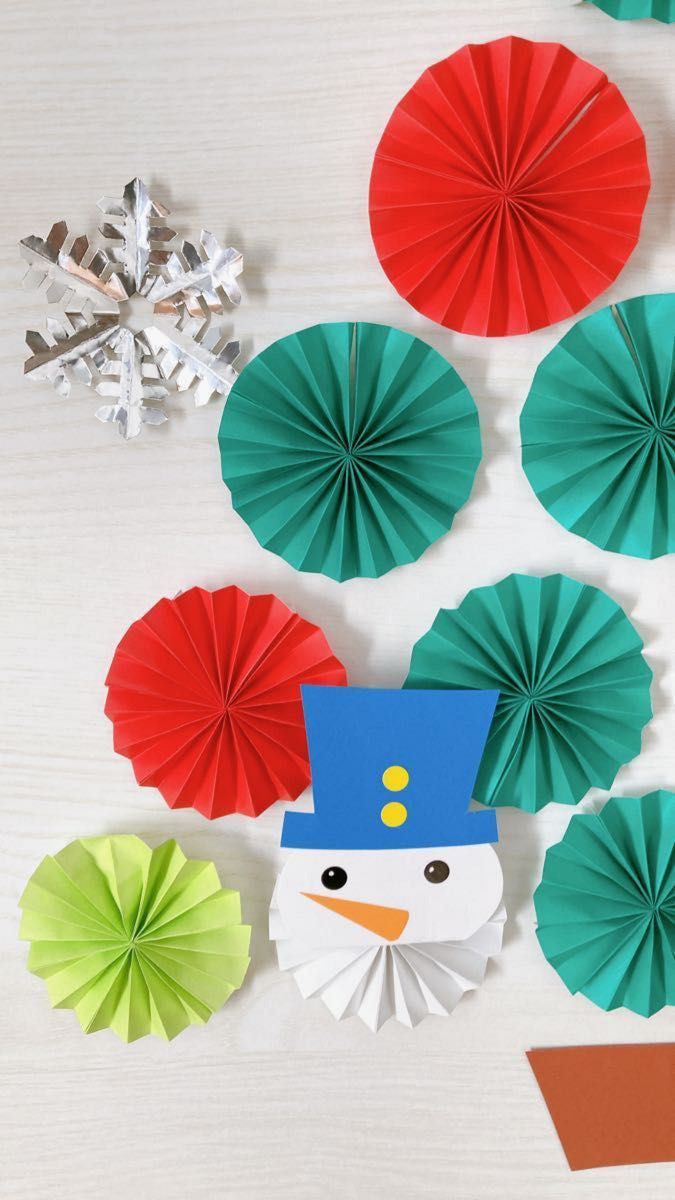 折り紙　クリスマス　サンタ　トナカイ　雪だるま　装飾（ツリー）ペーパーファン　クリスマスパーティ