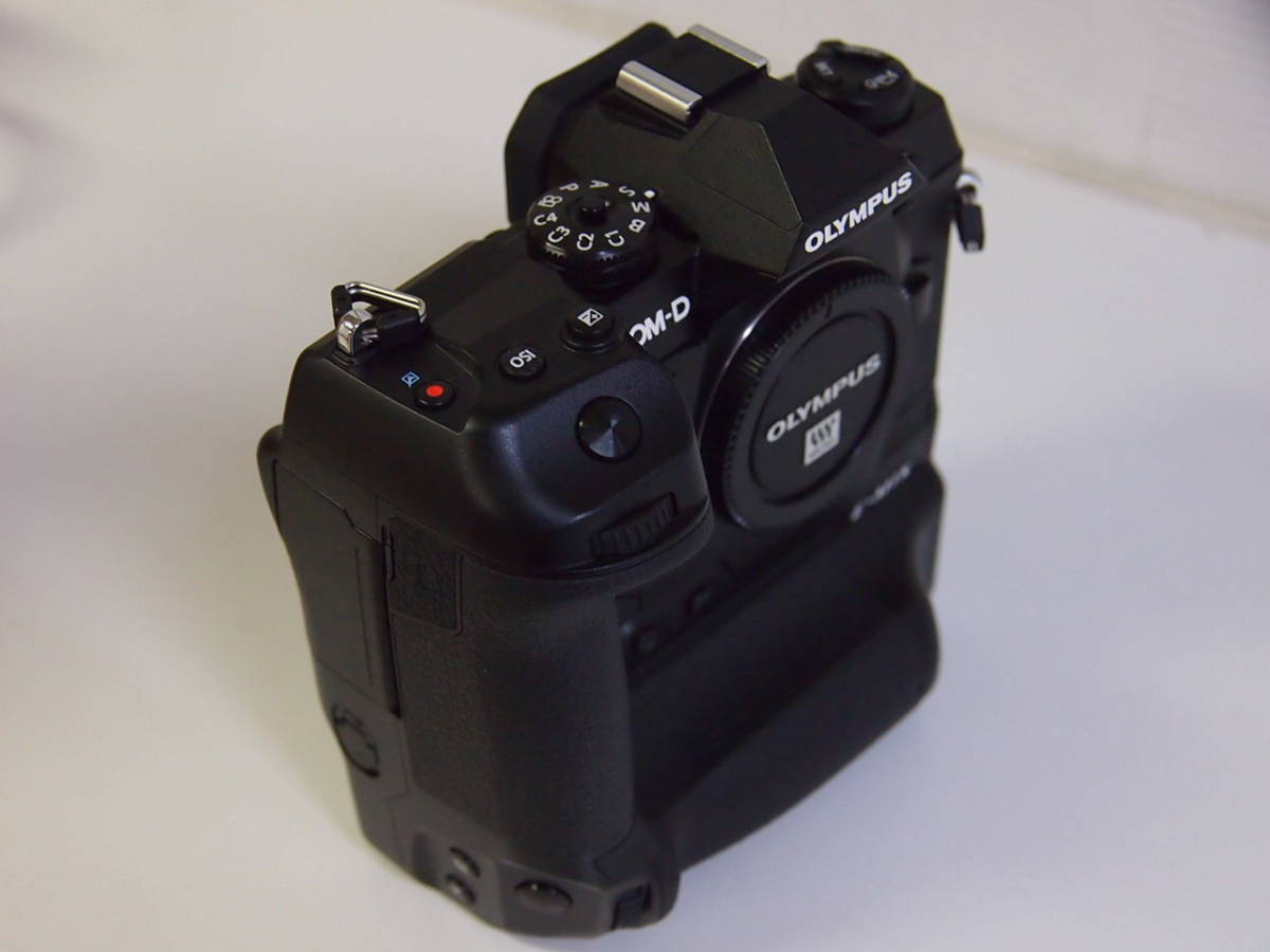 オリンパス OLYMPUS OM-D E-M1X ボディ 美品_画像5