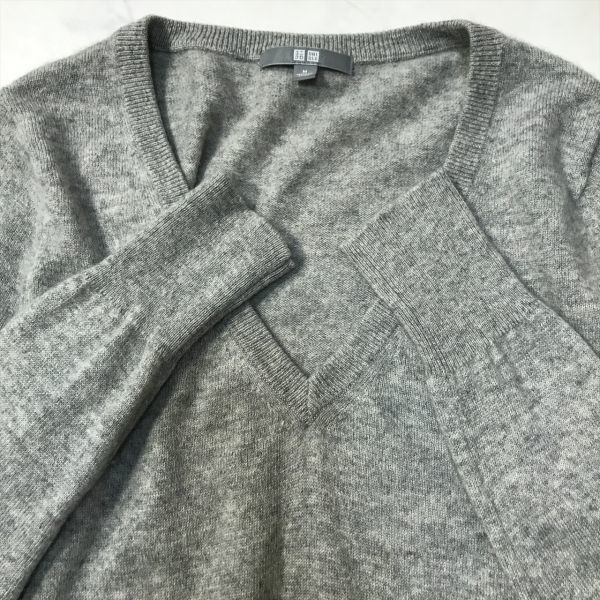 《良品◎》UNIQLO ユニクロ★上質カシミヤ100％*Vネック*ニット*セーター*グレー*サイズM(MW2705)◆S60_画像3