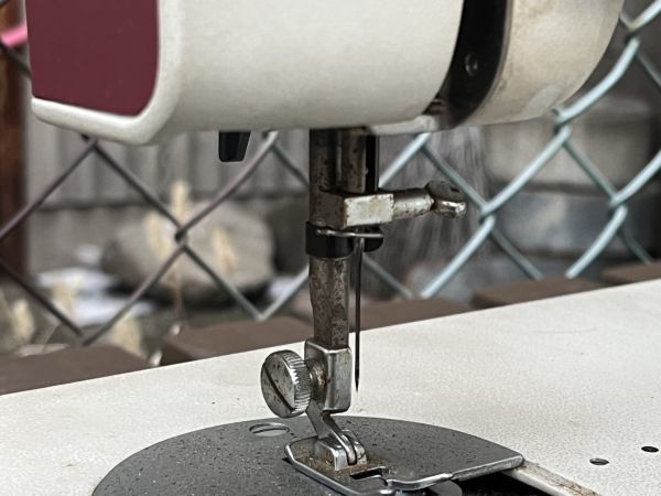 RICCAR リッカー Mighty マイティ RZ-777S フットペダル付き ビンテージ 手芸 裁縫 インテリア ディスプレイ シャビー 昭和レトロ De2902の画像3