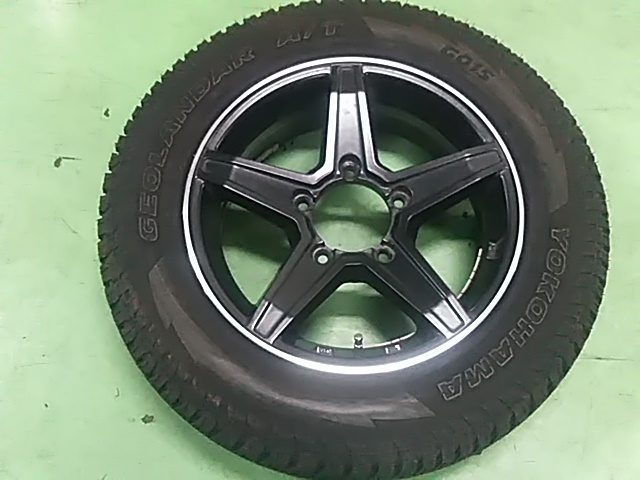 レアマイスター 16×5.5J 5H PCD139.7 +20 / ヨコハマ 175/80R16 1本のみ その3 (H23109) の画像1