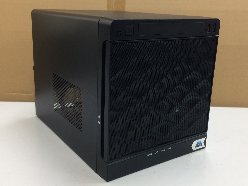 ★即決★ (I) Radix【IW-MS04 OEM?】SAS/SATA ホットスワップベイ 4段 搭載 Mini-ITX PCケース 80PLUS認証取得 250W 電源付_画像1