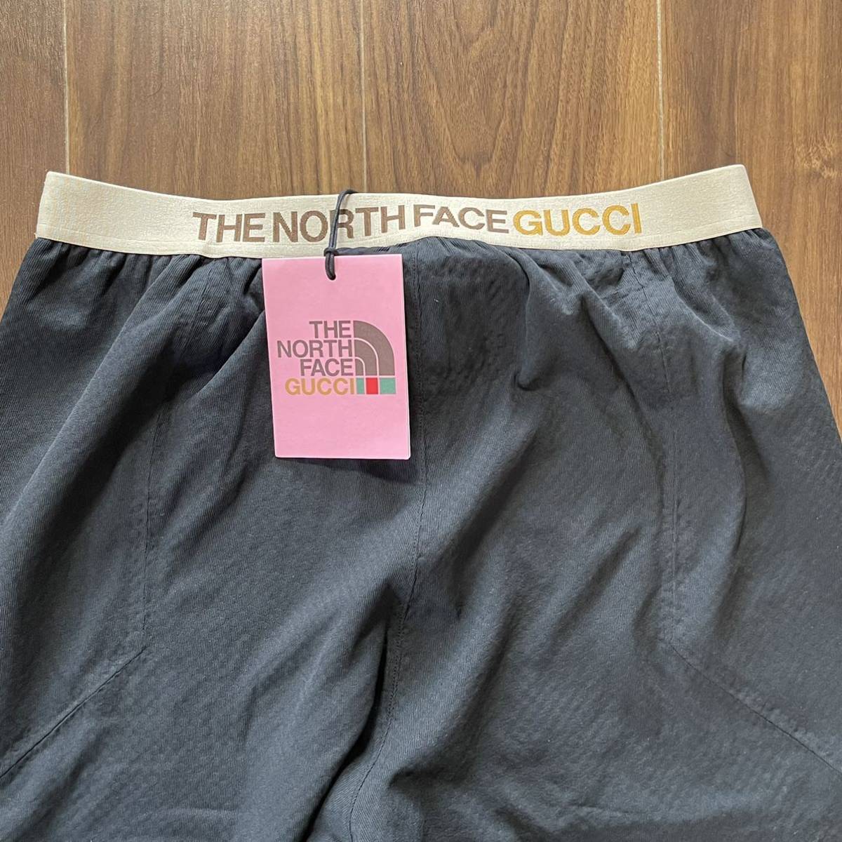 グッチ（GUCCI）× THE NORTH FACE(ザノースフェイス) 黒フリースパンツ　ジャージ　レギンスパンツ　テクニカルジャージフリース 新品　L_画像2